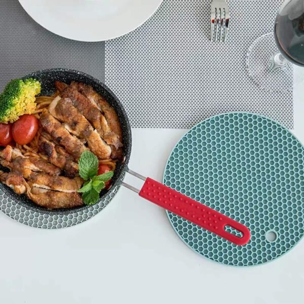 Silicone Heat-Insulation Trivet Mat - Image 9